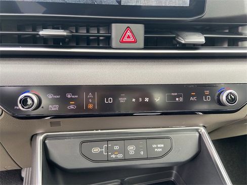 New 2026 Kia Carnival SX image 22