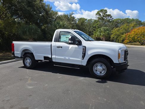 New 2026 Ford F250 XL w/ XL Driver Assist Package image 2