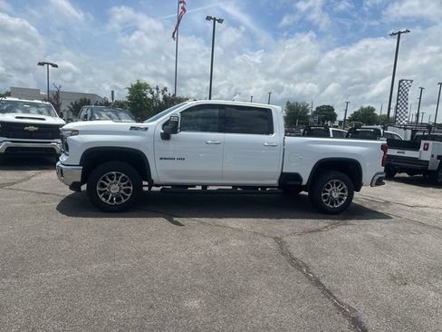New 2026 Chevrolet Silverado 2500 LTZ w/ LTZ Plus Package AWD/4WD image 6