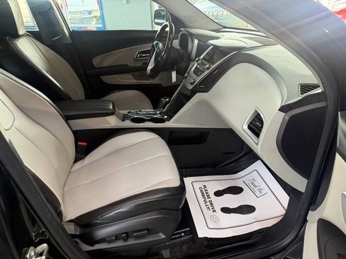 Used 2016 Chevrolet Equinox LTZ w/ Enhanced Convenience Package FWD image 21