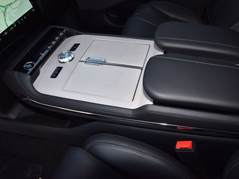 New 2025 Lincoln Navigator L Reserve w/ Jet Appearance Package AWD/4WD image 41