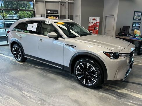 Used 2024 MAZDA CX-90 Plug-In Hybrid w/ Premium Plus AWD/4WD image 27