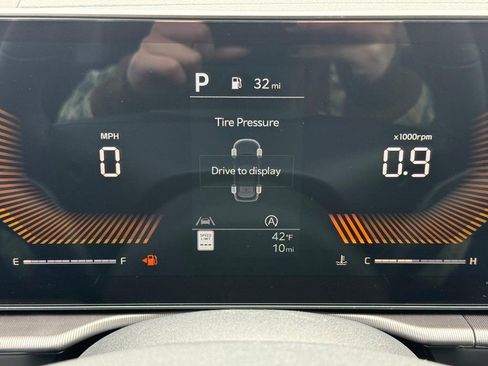 New 2026 Kia Sportage EX FWD image 23