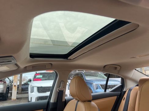 Certified 2022 Nissan Sentra SV w/ SV Premium Package image 8