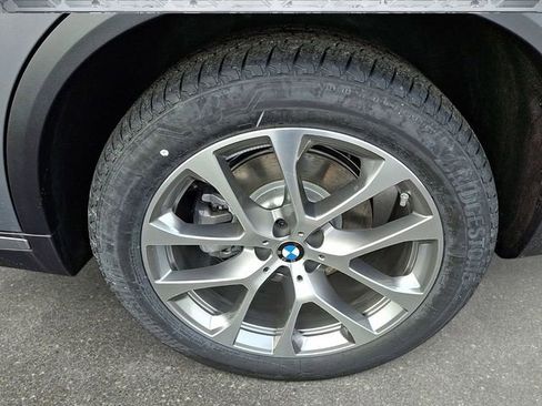New 2026 BMW X5 xDrive40i w/ Climate Comfort Package image 7