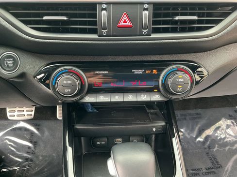 Used 2023 Kia Forte GT-Line w/ GT-Line Premium Package FWD image 20