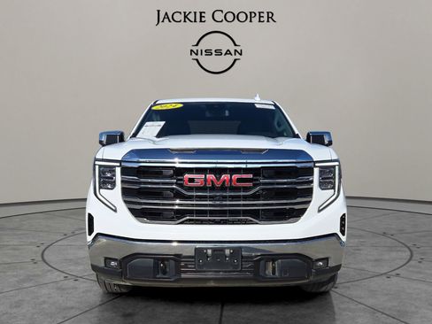 Used 2024 GMC Sierra 1500 SLT image 8