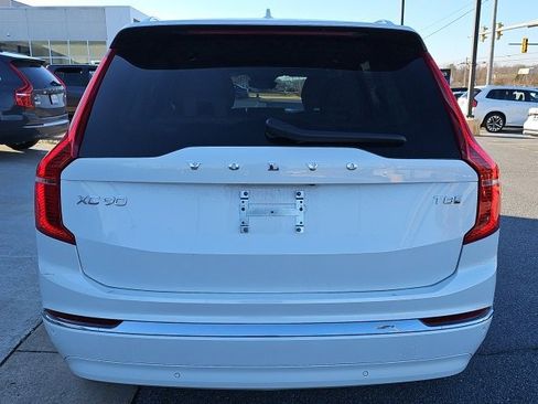 Used 2025 Volvo XC90 T8 Ultra image 5
