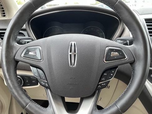 Used 2018 Lincoln MKC Reserve AWD/4WD image 18