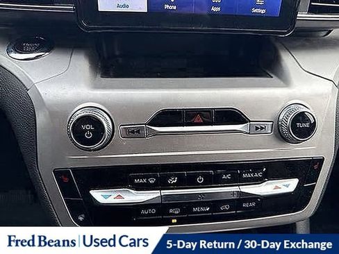Certified 2022 Ford Explorer XLT w/ Equipment Group 202A image 35