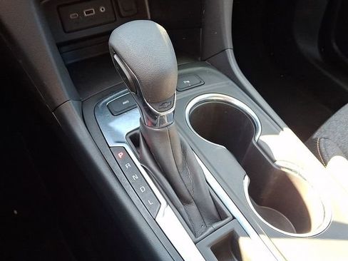 Used 2024 Chevrolet Equinox LT image 16