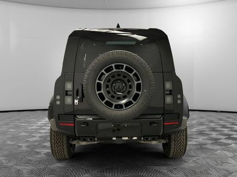 New 2026 Land Rover Defender 110 OCTA AWD/4WD image 4