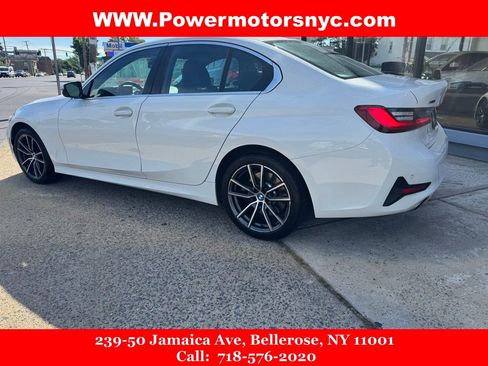 Used 2021 BMW 330i xDrive Sedan w/ Convenience Package AWD/4WD image 3