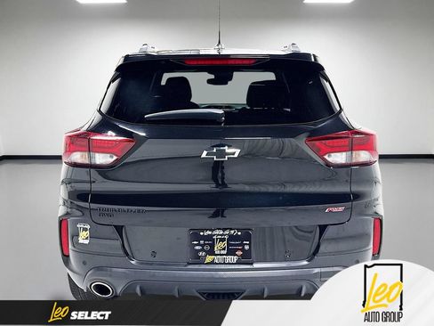 Used 2021 Chevrolet TrailBlazer RS w/ Sun and Liftgate Package AWD/4WD image 9