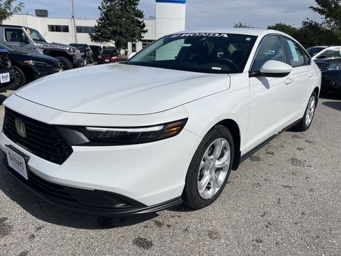 Used 2025 Honda Accord LX image 2