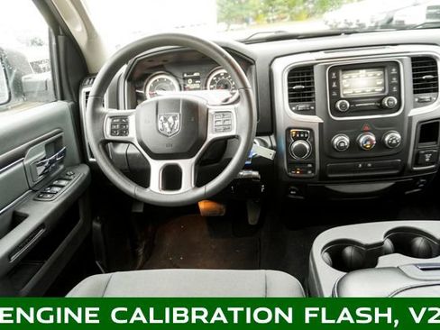 Used 2022 RAM 1500 Classic SLT image 8