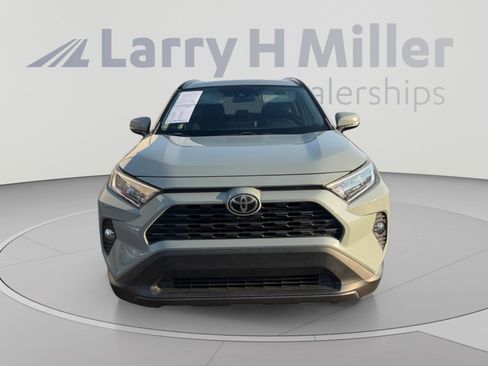 Used 2021 Toyota RAV4 XLE w/ Convenience Package FWD image 8