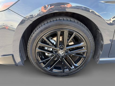 Used 2025 Toyota Camry SE image 9