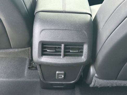 Used 2020 Chevrolet Equinox Premier AWD/4WD image 17