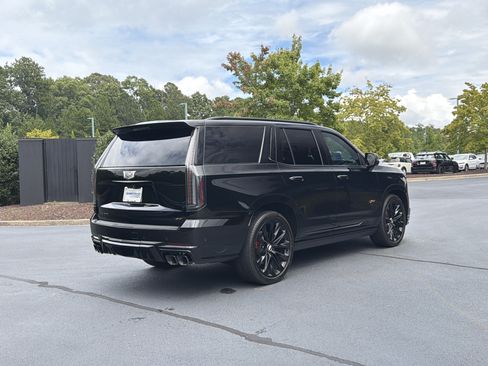 Used 2025 Cadillac Escalade V w/ LPO, ONYX Package AWD/4WD image 3