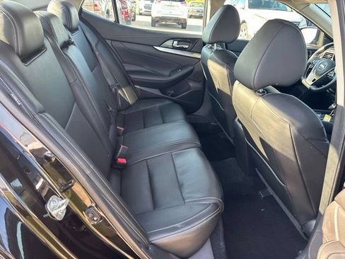 Used 2019 Nissan Maxima 3.5 SV FWD image 21