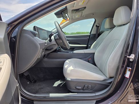 Used 2024 Hyundai Sonata SEL FWD image 12