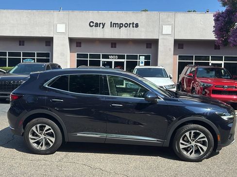 Used 2021 Buick Envision Essence w/ Technology Package I AWD/4WD image 4