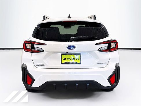 Used 2025 Subaru Crosstrek 2.0i Premium image 6