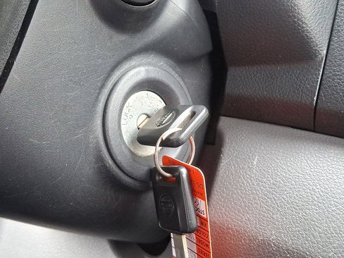 Used 2015 Nissan NV200 S image 23