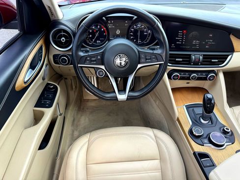 Used 2018 Alfa Romeo Giulia Ti w/ Quick Order Package 22Z Lusso image 23
