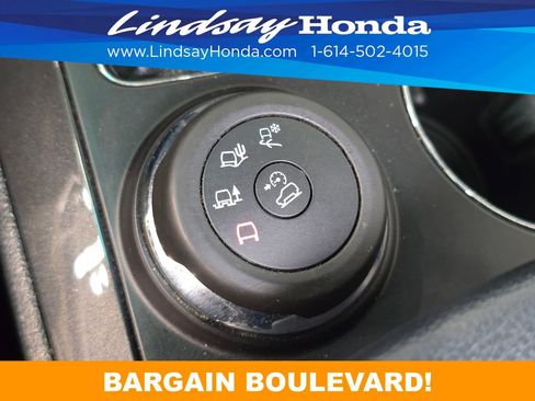 Used 2016 Ford Explorer XLT w/ Equipment Group 202A AWD/4WD image 21