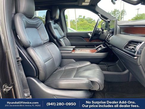 Used 2022 Lincoln Navigator L Reserve AWD/4WD image 17