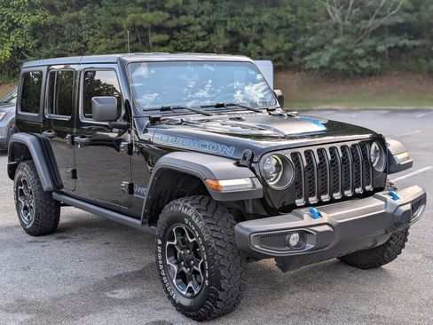 Used 2023 Jeep Wrangler Unlimited Rubicon 4xe AWD/4WD image 11