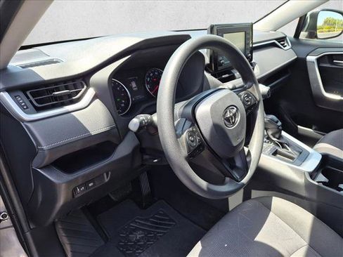 Certified 2019 Toyota RAV4 XLE FWD image 10