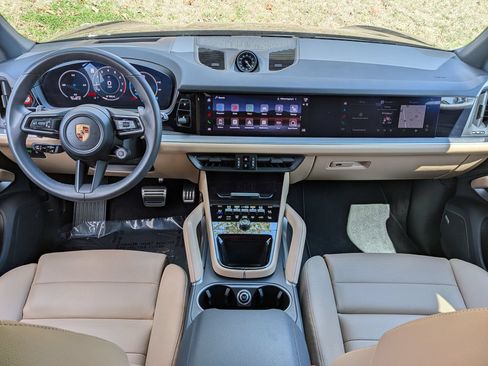 Certified 2026 Porsche Cayenne S AWD/4WD image 22