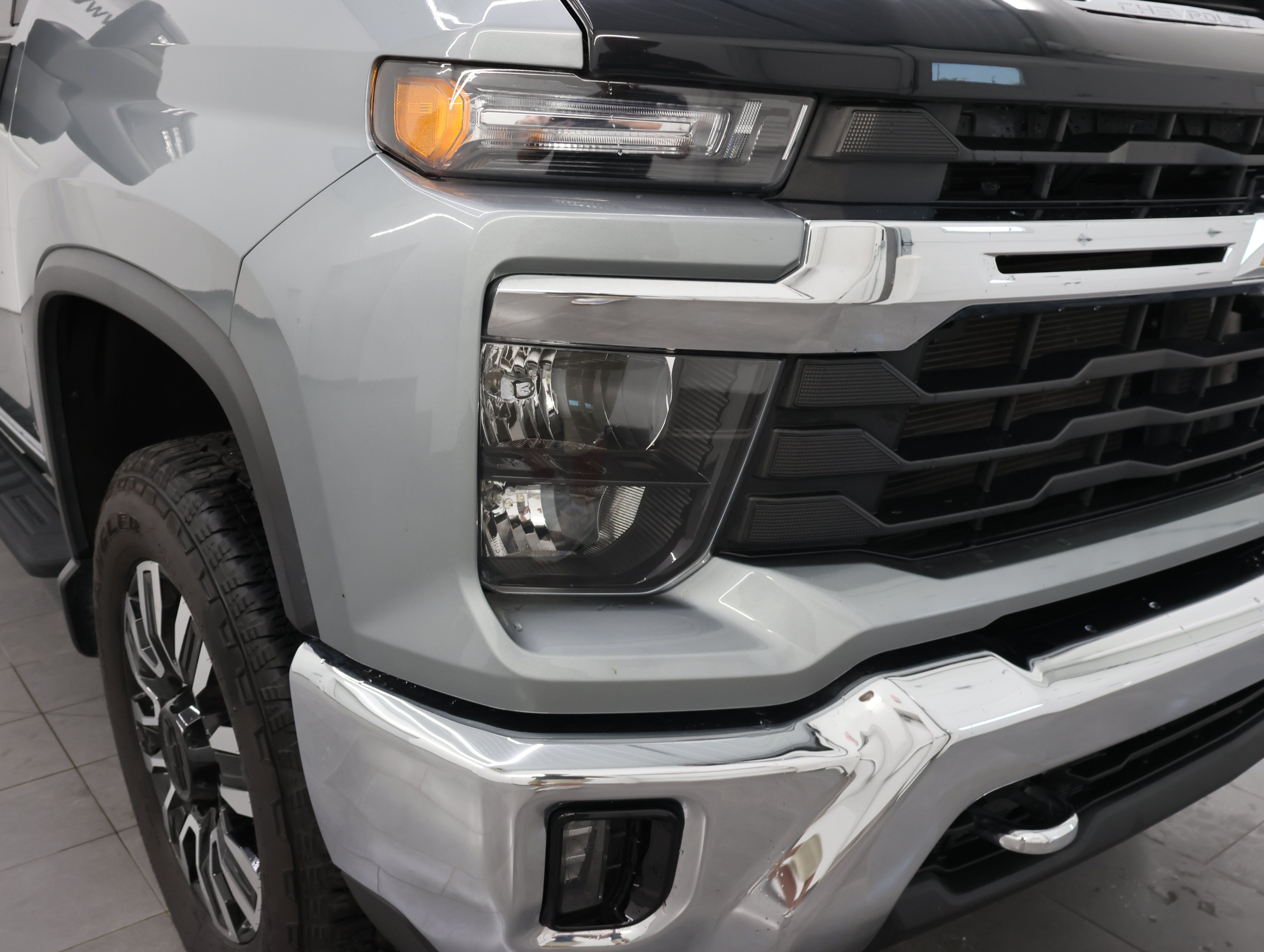 Used 2024 Chevrolet Silverado 2500 LT AWD/4WD image 27