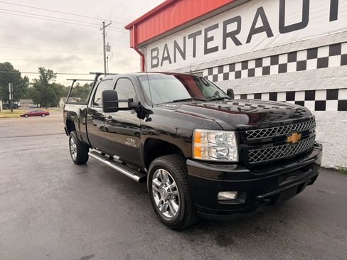 Used 2014 Chevrolet Silverado 2500 LTZ w/ LTZ Plus Package AWD/4WD image 9