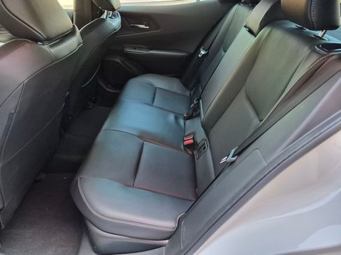 Used 2025 Toyota Prius XLE FWD image 17