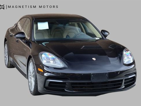 Used 2018 Porsche Panamera 4 image 4
