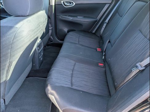 Used 2017 Nissan Sentra SV FWD image 11