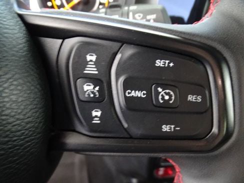 Certified 2024 Jeep Wrangler Unlimited Rubicon AWD/4WD image 9