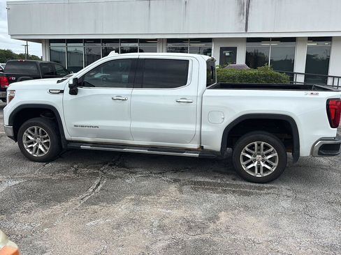 Used 2022 GMC Sierra 1500 SLT AWD/4WD image 4