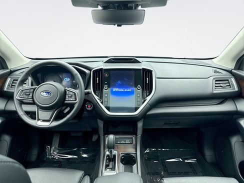 Used 2025 Subaru Ascent Touring AWD/4WD image 14