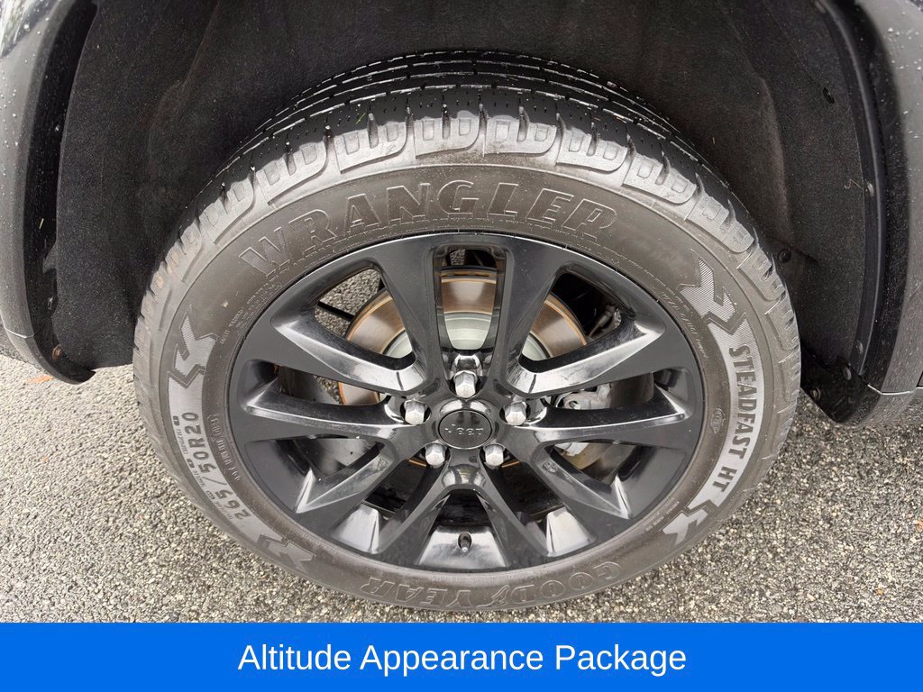Used 2021 Jeep Grand Cherokee Laredo X AWD/4WD image 15