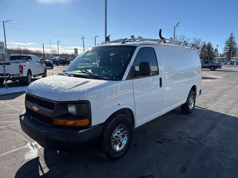 Used 2015 Chevrolet Express 2500 RWD image 23