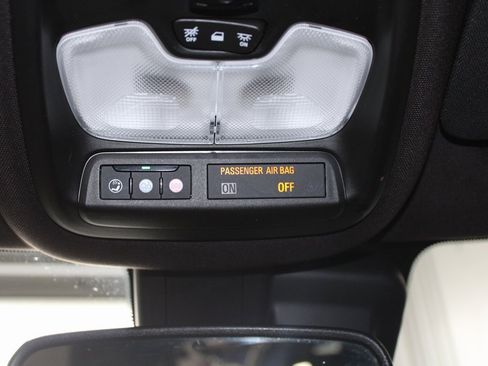 Used 2023 Chevrolet TrailBlazer ACTIV w/ Convenience Package image 36