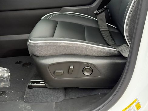 New 2026 GMC Sierra EV Elevation image 16