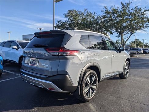 Used 2022 Nissan Rogue Platinum w/ Head-Up Display Package image 4