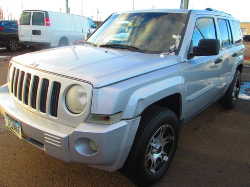 Used 2008 Jeep Patriot Limited image 2