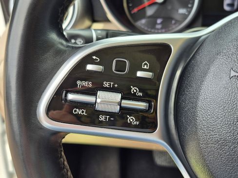 Used 2020 Mercedes-Benz C 300 4MATIC Sedan image 33